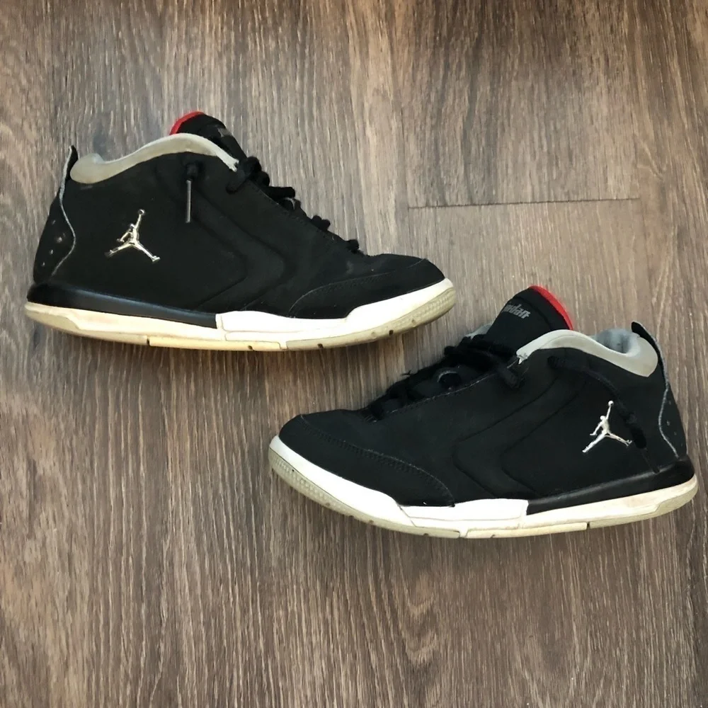 Jordan Big Fund Black & Red Sneakers